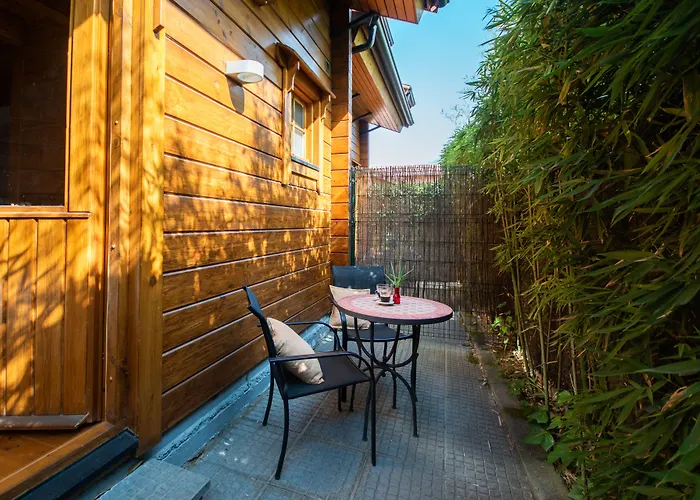 De Salut Somlom 圣伊斯特维-德帕劳托德拉